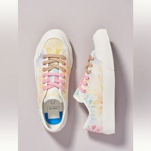 NWOT | Clear by Dolce Vita Bryton Tie-Dye Canvas Sneakers | Women’s 8.5